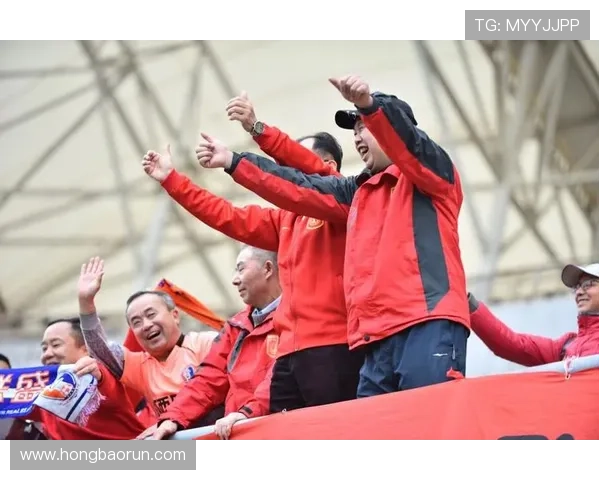 狼队红军球迷共忆若塔 第18与20分钟致敬 狼队红军球迷共忆若塔 第18与20分钟致敬